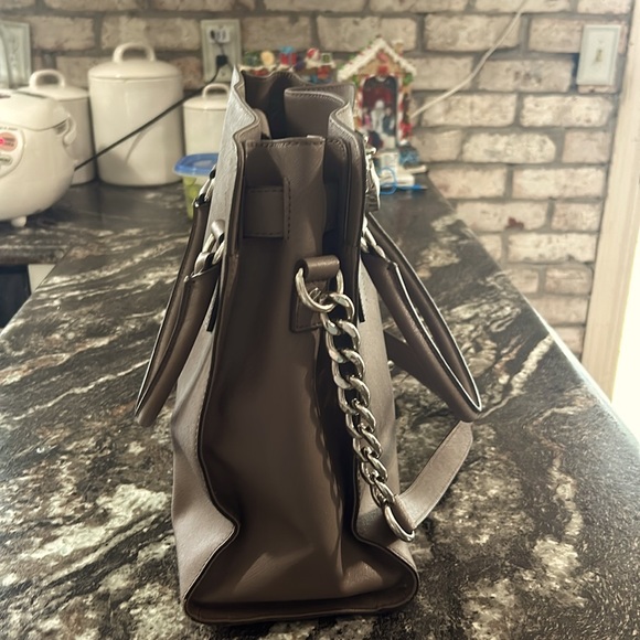 Michael Kors - Picture 3 of 6